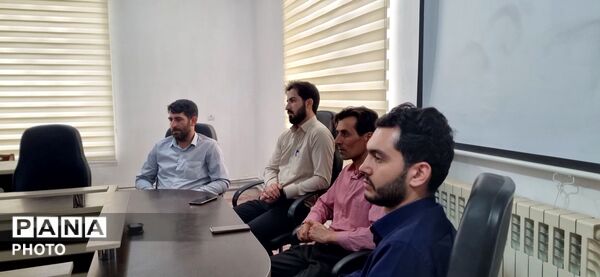 نکوداشت مقام شامخ معلم و تجلیل از پیشگامان عرصه تعلیم و تربیت در نظرکهریزی