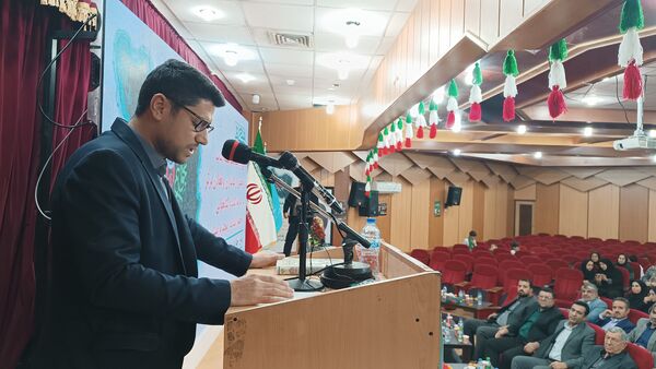 رونمایی سراسری «روایت قهرمان» در آیین گرامیداشت هفته کتاب یاسوج