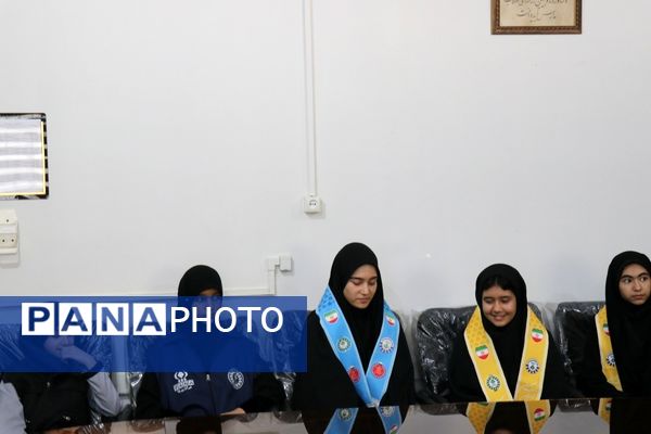 تجلیل از خبرنگاران برتر ناحیه دو مشهد با حضور مسئولان استانی