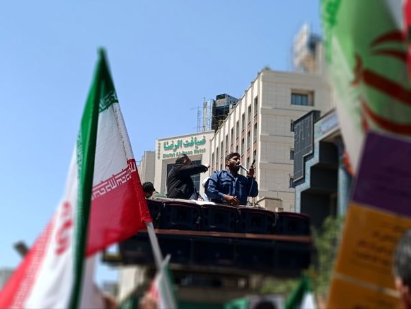 راهپیمایی جمعه خشم و نصر با حضور پرشور مشهد مقدس برگزار شد