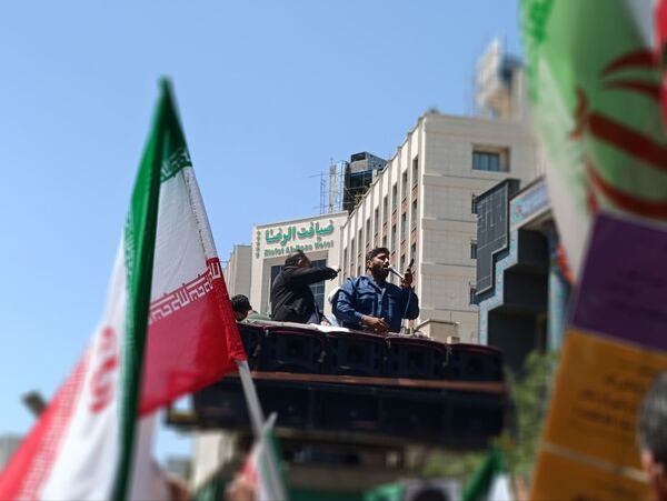 راهپیمایی جمعه خشم و نصر با حضور پرشور مشهد مقدس برگزار شد