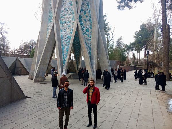 معاونان پرورشی شهرستان نیشابور از مقبره خیام بازدید کردند 