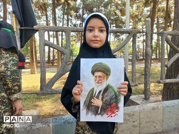 پیاده روی دلدادگان اربعین حسینی از امامزاده ابوتراب تا امامزاده محروق