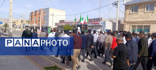 راهپیمایی دشمن‌شکن ۲۲ بهمن در بستک؛ نماد وحدت و همدلی مردم