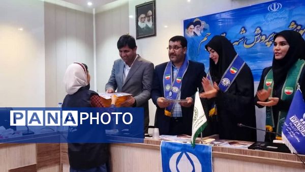 تجلیل از خبرنگاران برتر شهرستان جم