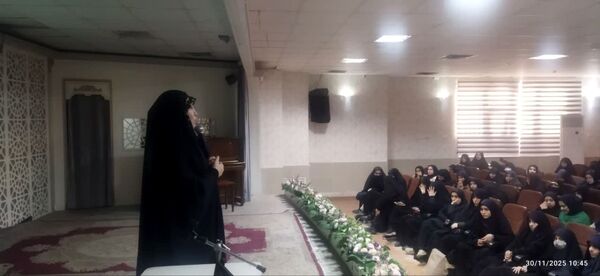  کارگاه توجیهی مسابقات قرآن، عترت و نماز ویژه برترین های دختر مدارس ناحیه 4