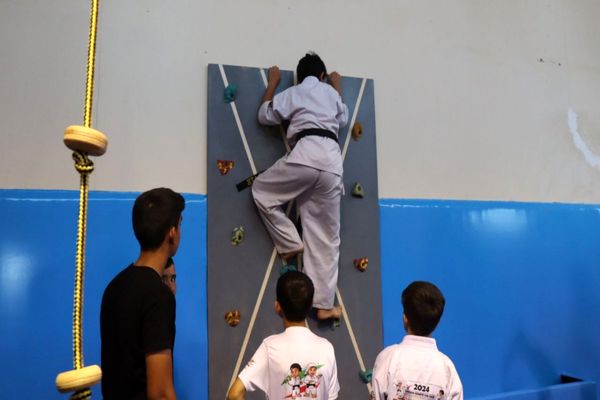 آیین افتتاح کلاس ورزش مدرسه ۲۲ بهمن روستای مندکان شهرستان پاکدشت  