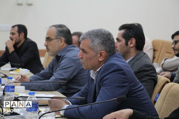 نشست ستاد پروژه مهر آموزش و پرورش همدان با هدف پایش فرآیند بازگشایی مدارس