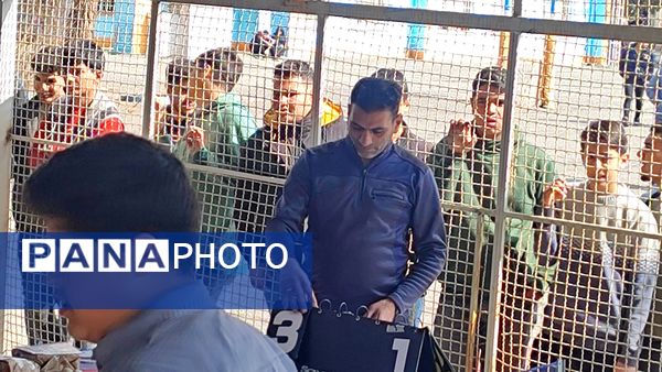 فینال مسابقات تنیس روی میز در دبیرستان شاهد ابوذر غفاری 