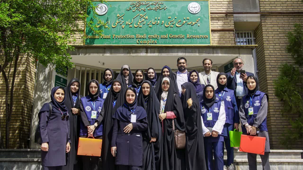  کشاورز باید آگاهی کامل برای استفاده از سموم برای مبارزه با آفات کشاورزی داشته باشد