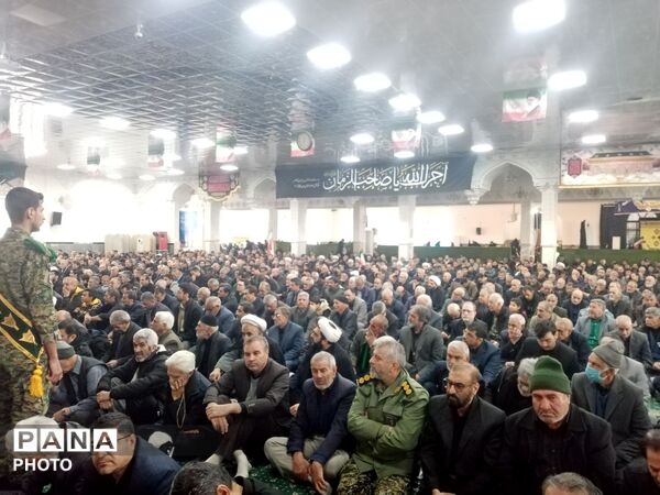 نماز جمعه در شهرستان کاشمر 