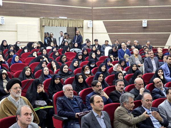 آیین تکریم و معارفه مدیر آموزش و پرورش ناحیه۴ استان اصفهان