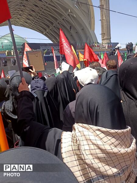 به همراه طوفان سرخ غیرت