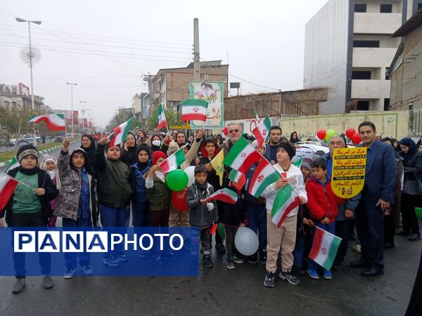 خروش حماسی مردم کردکوی در آیینه‌ شکوه ۲۲ بهمن