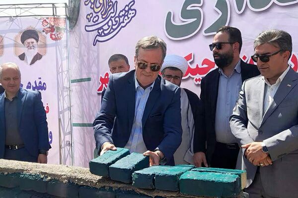 خشت‌گذاری مدرسه در صبا شهر؛ گام مؤثری برای تحول و پیشرفت نظام آموزشی