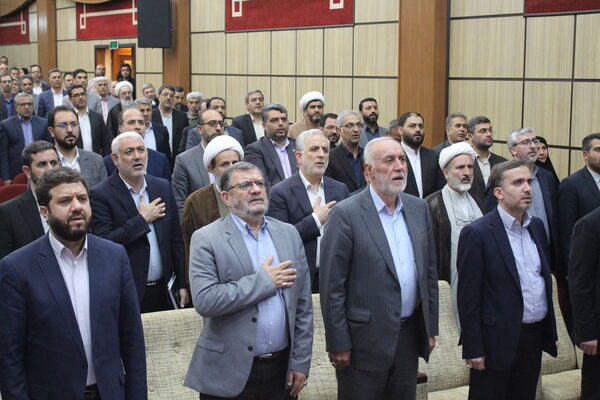 جلسه شورای اداری استان تهران با حضور وزیر کشور به‌مناسبت هفته معلم
