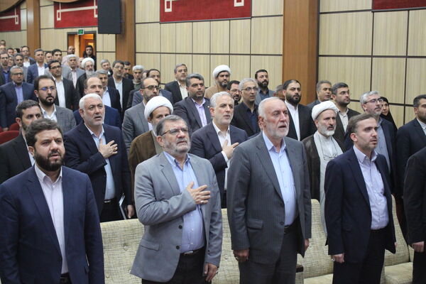 جلسه شورای اداری استان تهران با حضور وزیر کشور به‌مناسبت هفته معلم