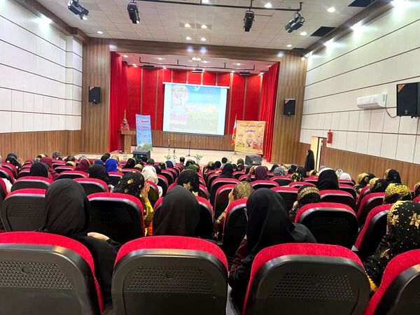 جشنواره سرود در فرهنگسرای فین