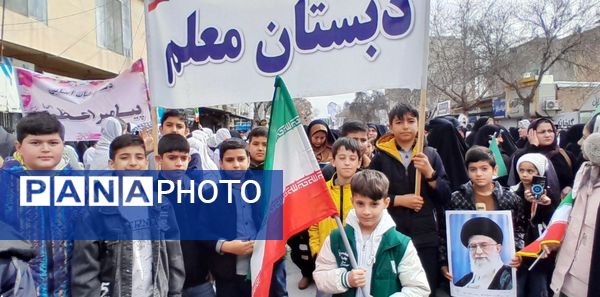 گلستانی از غرور در سملقان؛ موج حضور مردم در جشن انقلاب