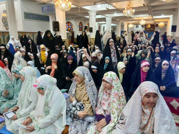 برگزاری آیین اعتکاف در مصلی رشت