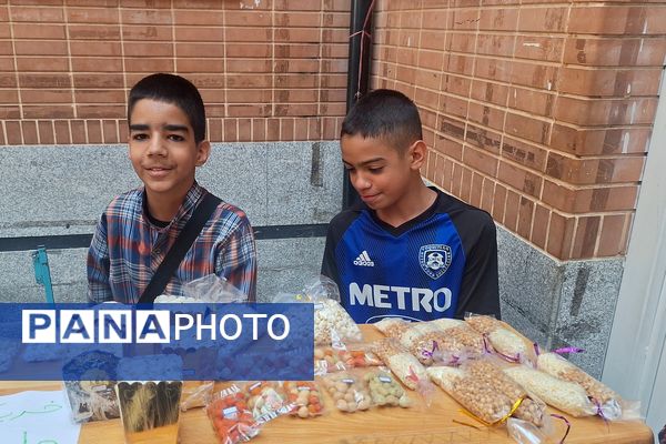 برگزاری بازارچه کسب و کار دانش‌آموزی با مهارت کسب و کار و درآمد و استقلال مالی