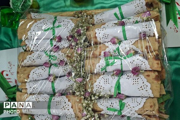 جشن قرآن کلاس‌ اولی‌ها در مدرسه شهید حاج جعفری