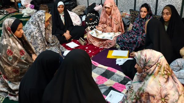 حلقه‌های معرفتی اعتکاف دانش آموزان دختر؛ گفت‌وگوهایی از دل به دل