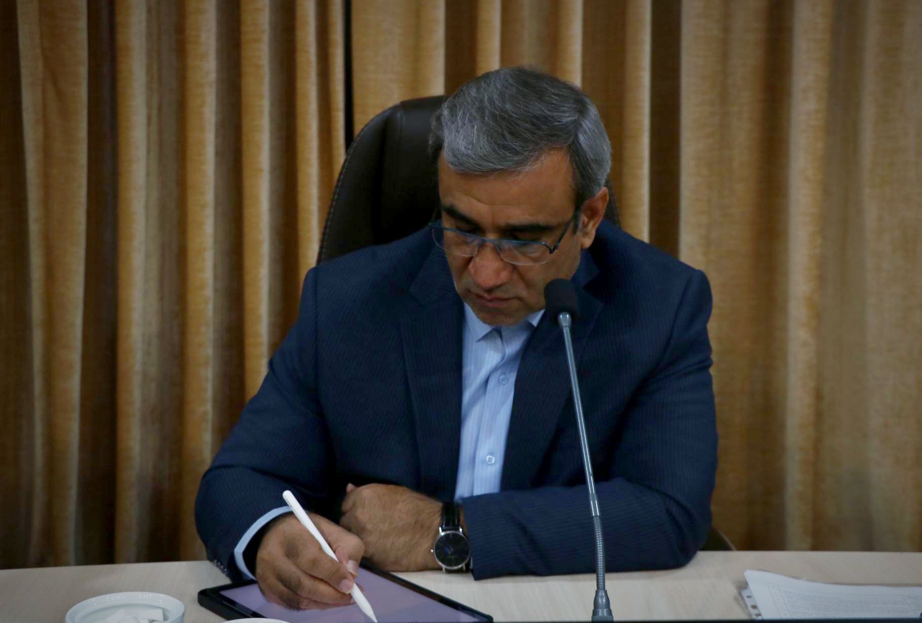 باید از توان علمی و مردمی برای حل مسائل و پیشبرد توسعه بهره برد