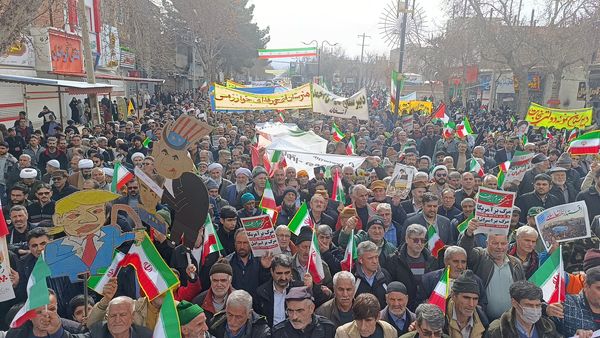 حضور پرشور مردم سملقان در راهپیمایی ۲۲ بهمن
