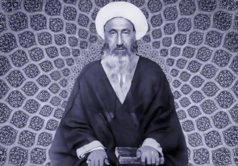 تبارشناسی فقهی جمهوری اسلامی ایران: بازتولید اندیشه سیاسی نایینی