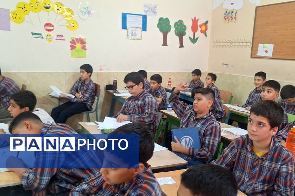 آغاز آزمون هماهنگ پایه ششم ناحیه ۳ شیراز 