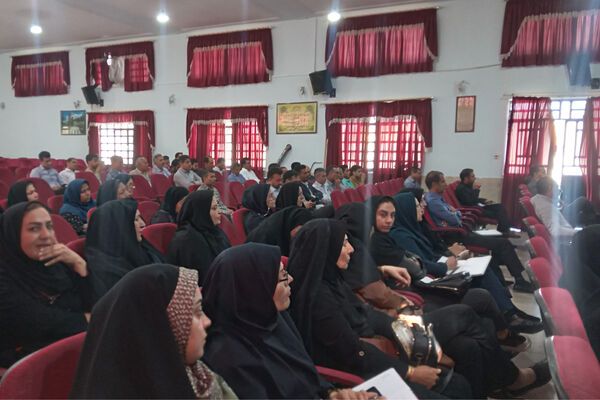 توانمندسازی مدیران مدارس زرقان در آغاز سال تحصیلی 