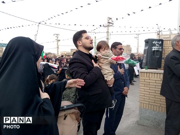 اجتماع «بیعت» فرهنگیان و دانش‌آموزان جعفرآباد با رهبر جدید انقلاب 