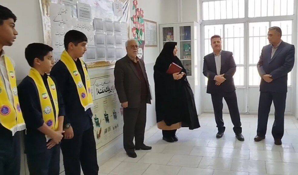 بازدید ارزیاب مدارس سما استان خراسان رضوی از دبیرستان پسرانه متوسطه اول سما شهرستان کاشمر 