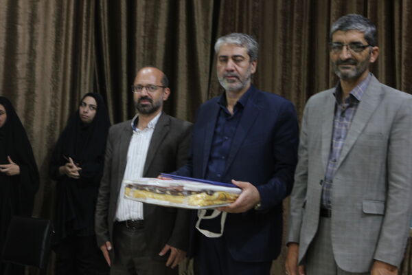 برگزاری مراسم تجلیل از دانش‌آموز خبرنگاران پانا و رتبه‌های برتر استانی فرهنگی و هنری در کاشان