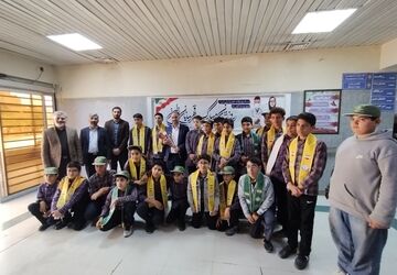 دانش‌آموزان پیشتاز همدانی، بهارِ میلاد حضرت زینب (س) را با تجلیل از پرستاران بیمارستان بعثت جشن گرفتند