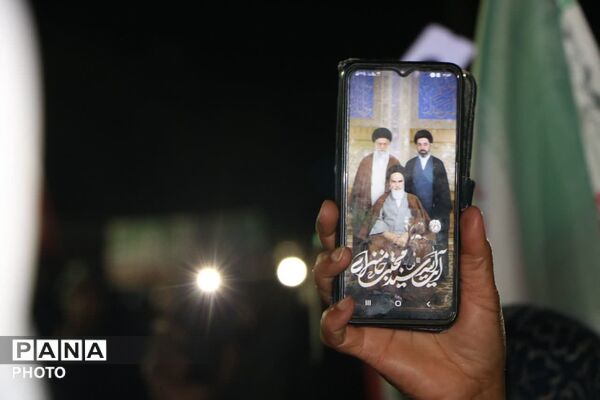 شصت و پنجمین شب میدان‌داری فهرجی ها با حال و هوای پاسداشت مقام معلم 