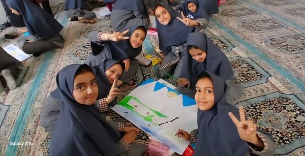 جشن روز کودک در دبستان علمدار تفت
