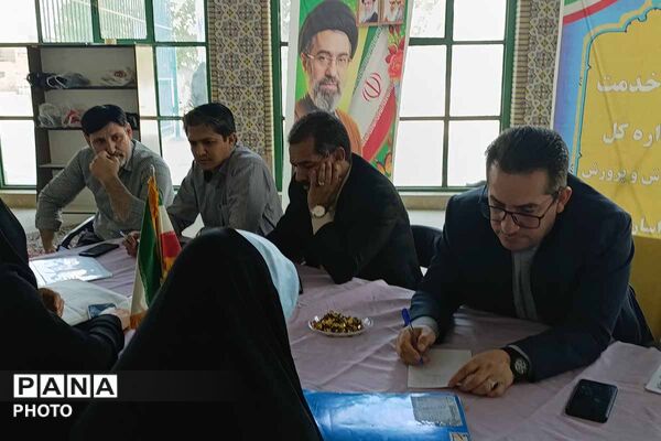 میز خدمت آموزش و پرورش خراسان شمالی در نماز جمعه؛ پاسخگویی مستقیم به مطالبات مردم