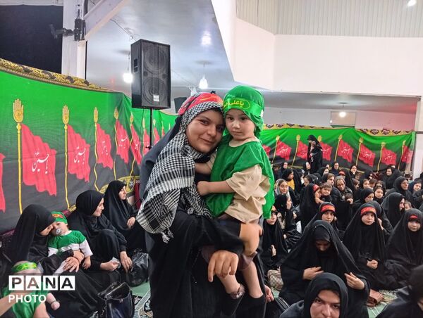 همایش شیرخوارگان حسینی در شیخ آباد قم