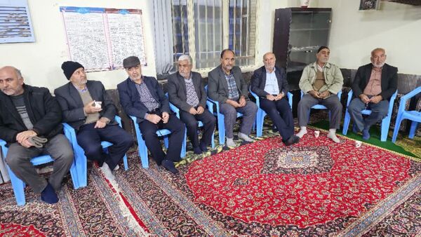 ملاقات مردمی فرماندار فلاورجان با شهروندان روستاهای اردال و شاه شمس الدین 