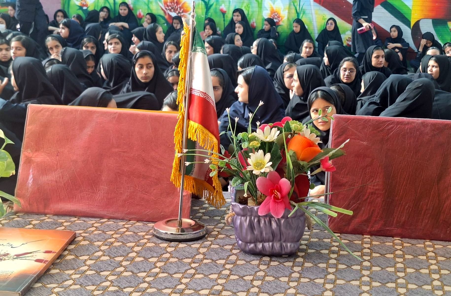 مراسم ولادت حضرت زینب(س) در دبیرستان فیاض 