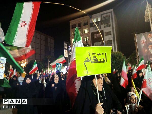  این است قدرت مردم وطن پرست ایران 