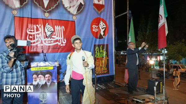 اجتماع بزرگ فرهنگیان و دانش‌آموزان یاسوج در خیابان جمهوری