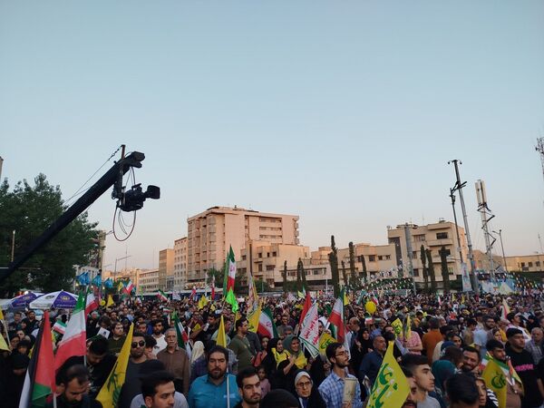 راهپیمایی 10 کیلومتری تهران به مناسبت عید غدیر و مقاومت در برابر تهدیدات دشمن