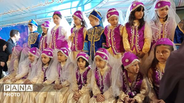 تجمعات شبانه میدان ساعت تبریز