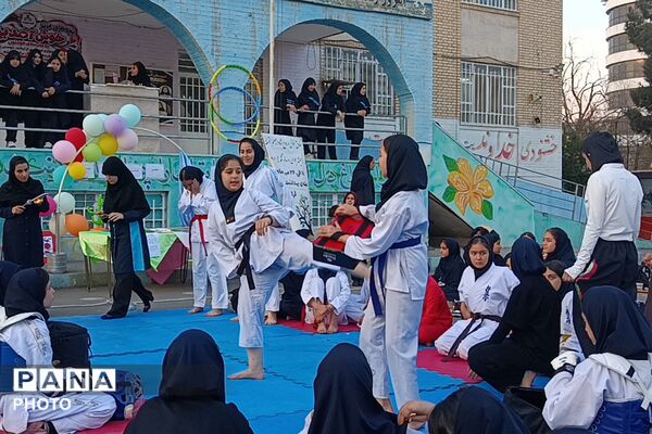 المپیاد درون مدرسه‌ای در دبیرستان عطیه شهریار