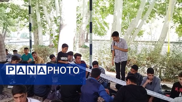 گذری کوتاه بر اهدای جوایز در اردوی جدید الورودهای شاهد ابوذر غفاری 