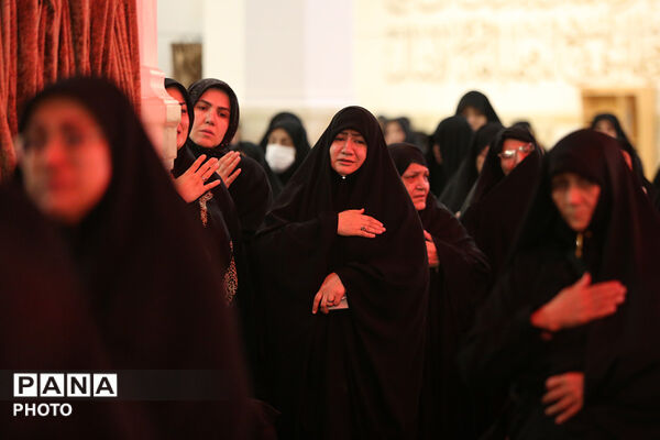 مراسم عزاداری ایام فاطمیه در حرم حضرت معصومه(س)