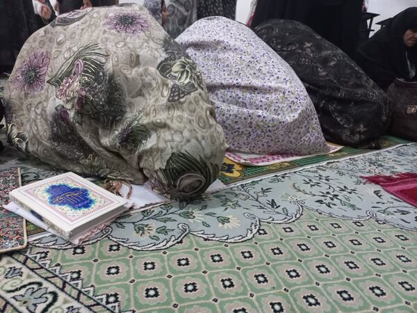حس و حال معنوی دانش‌آموزان ابرکوهی در اعتکاف